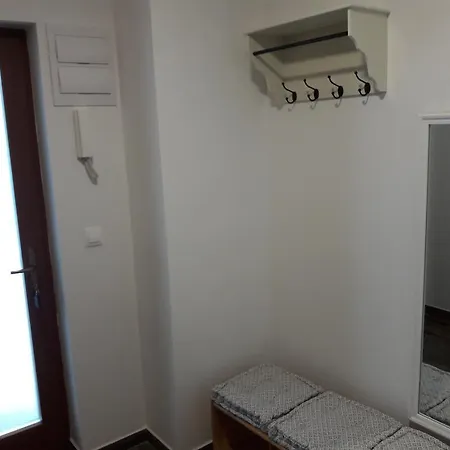 شقة Dios Apartman Balatonalmádi