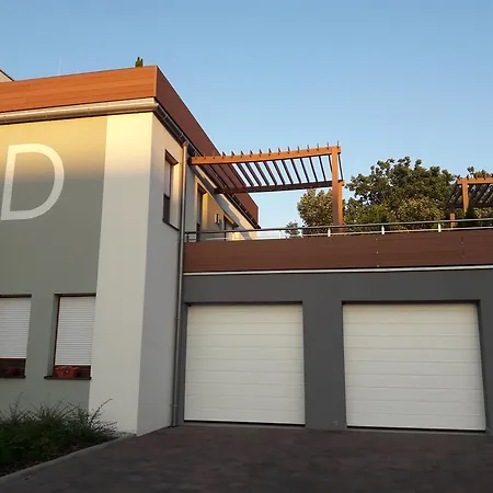 Dios Apartman شقة